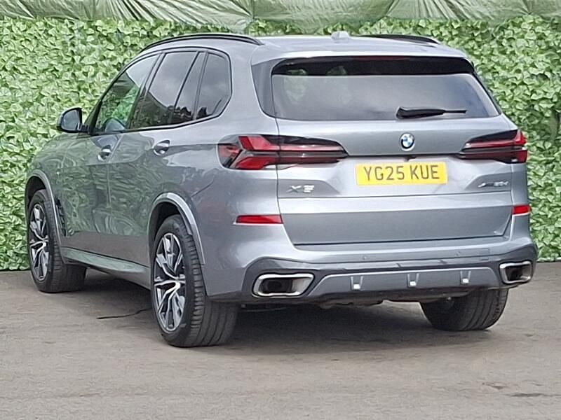 Gebraucht BMW X5 M Sport 298 PS (219 kW) 2025 Grau SUV