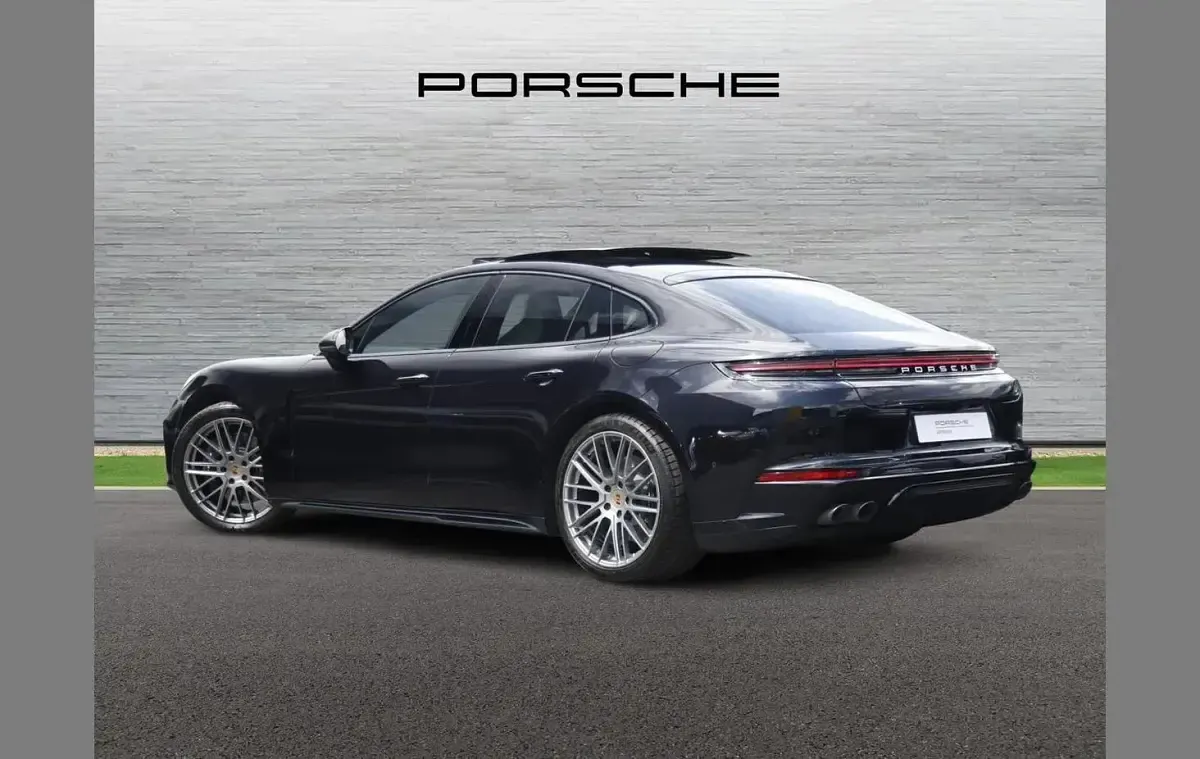 Used Porsche Panamera 4 E-Hybrid 464 HP (341 kW) 2024 Black Hatchback
