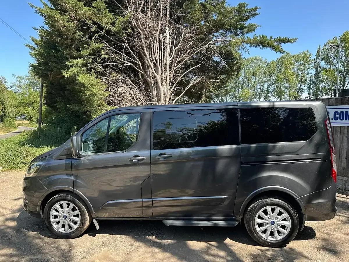 Used Ford Tourneo Custom Titanium 2019 Grey Van