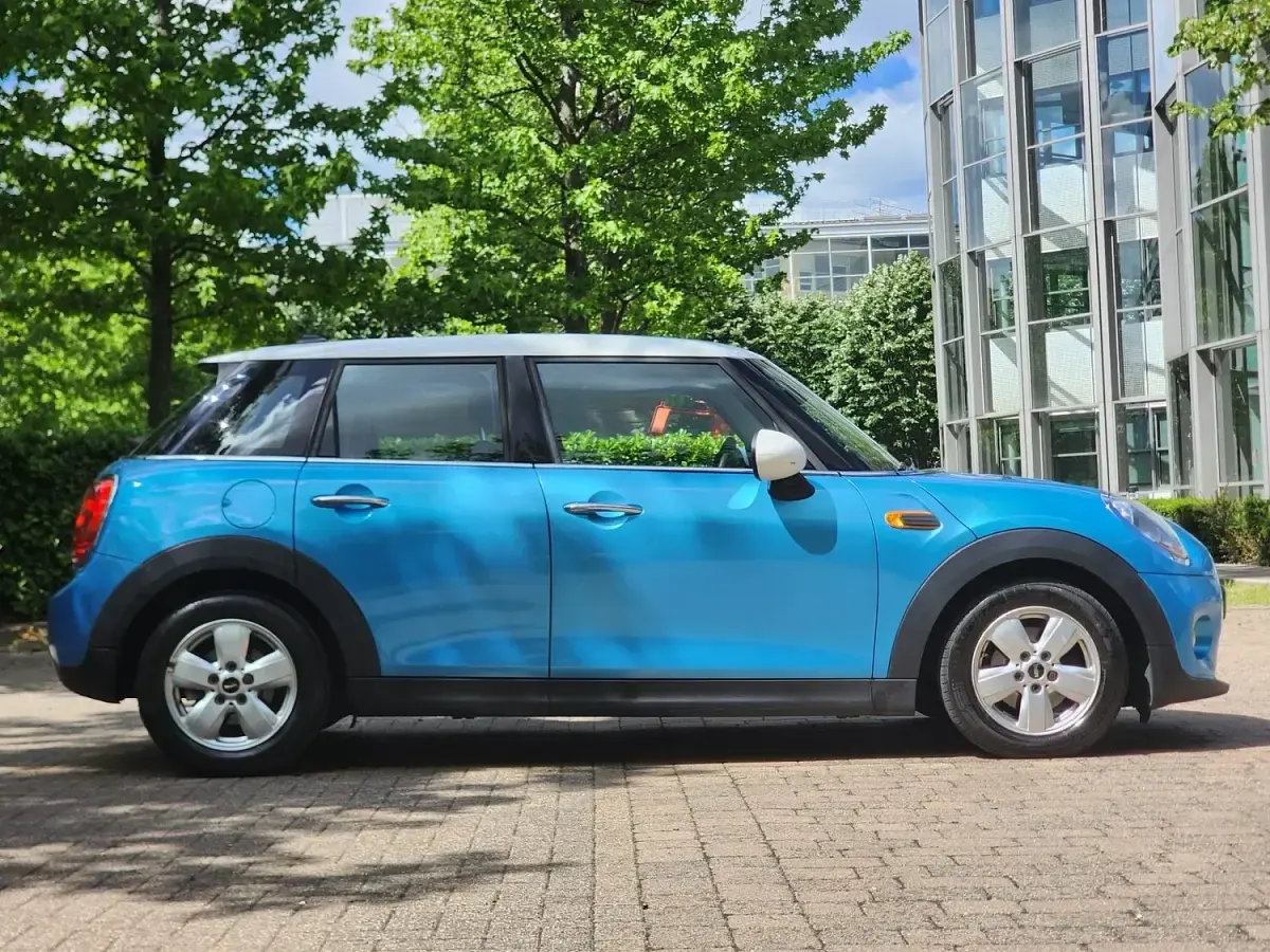Used Mini Cooper D Hatch 2015 Blue Hatchback