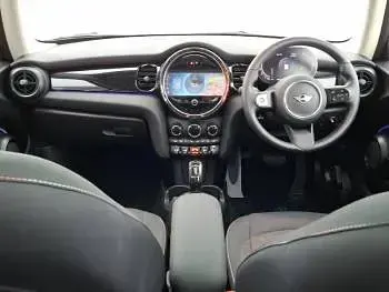 Used Mini Cooper Classic 136 HP (100 kW) 2023 Silver Hatchback