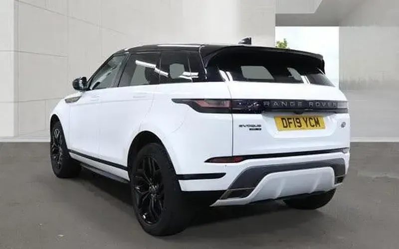 Used Land Rover Range Rover evoque SE Dynamic 182 HP (133 kW) 2019 White SUV
