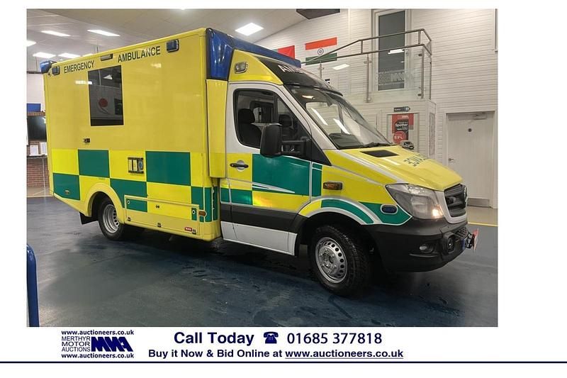 White Used 2018 Mercedes Sprinter Van | £8,200 (Fair price) - Image 1/4