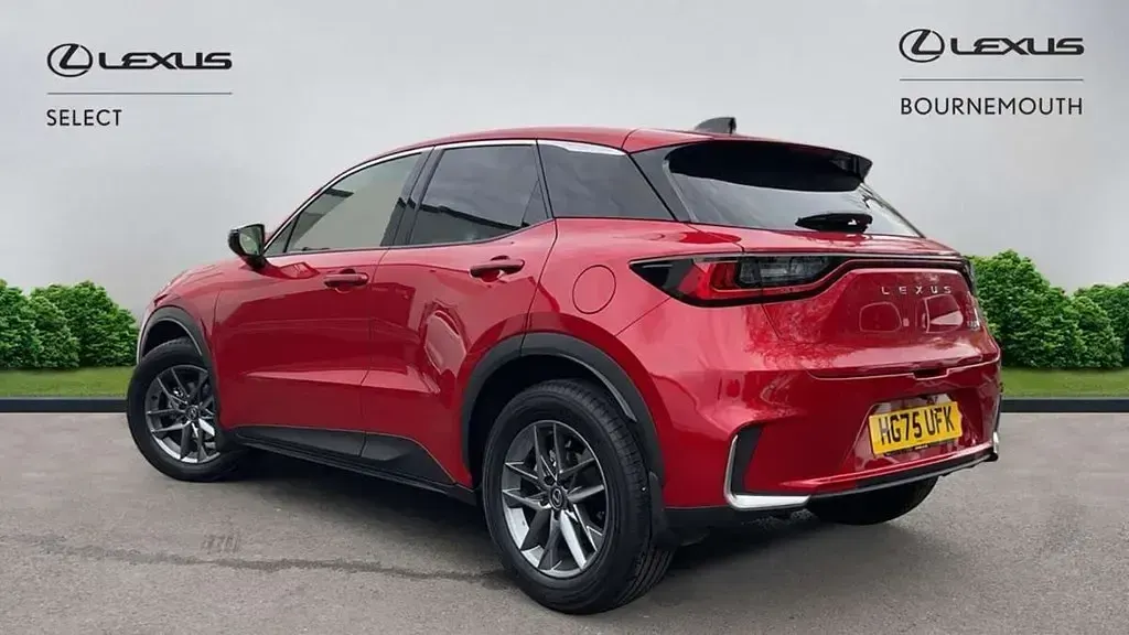 Used Lexus LBX 136 HP (100 kW) 2025 SUV