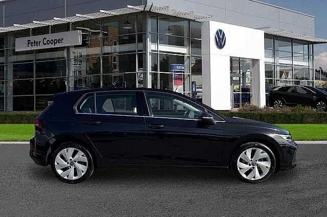 Used VW Golf VIII Style 150 HP (110 kW) 2025 Black Hatchback