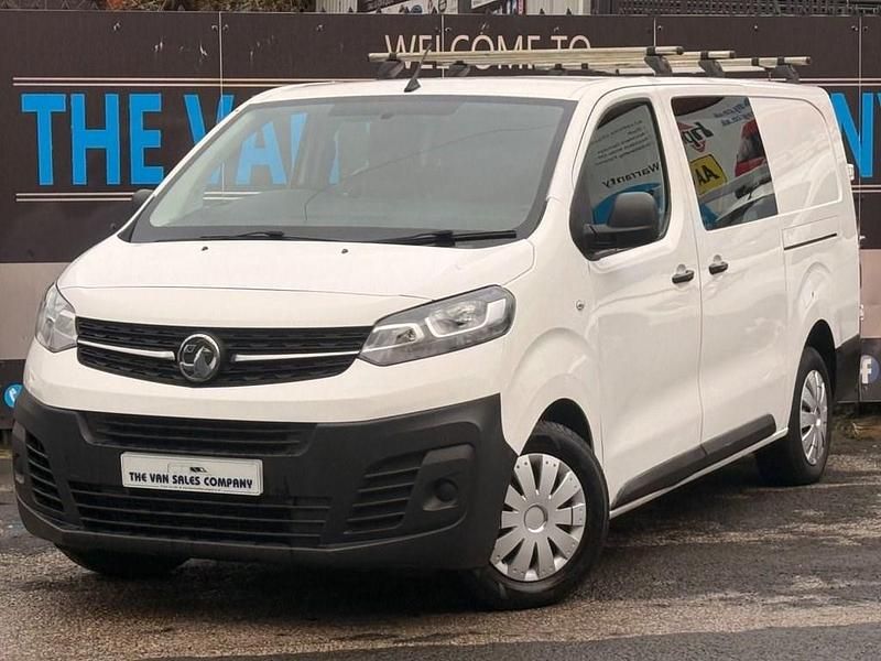 Used Vauxhall Vivaro Edition 2019 White MPV