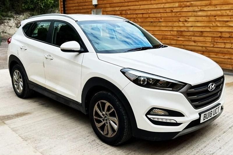 White Used 2018 Hyundai Tucson SE SUV | £13,740 (Super price) - Image 1/1