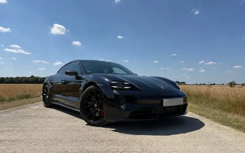 Used Porsche Taycan 439 kW (598 HP) 2023 Sedan