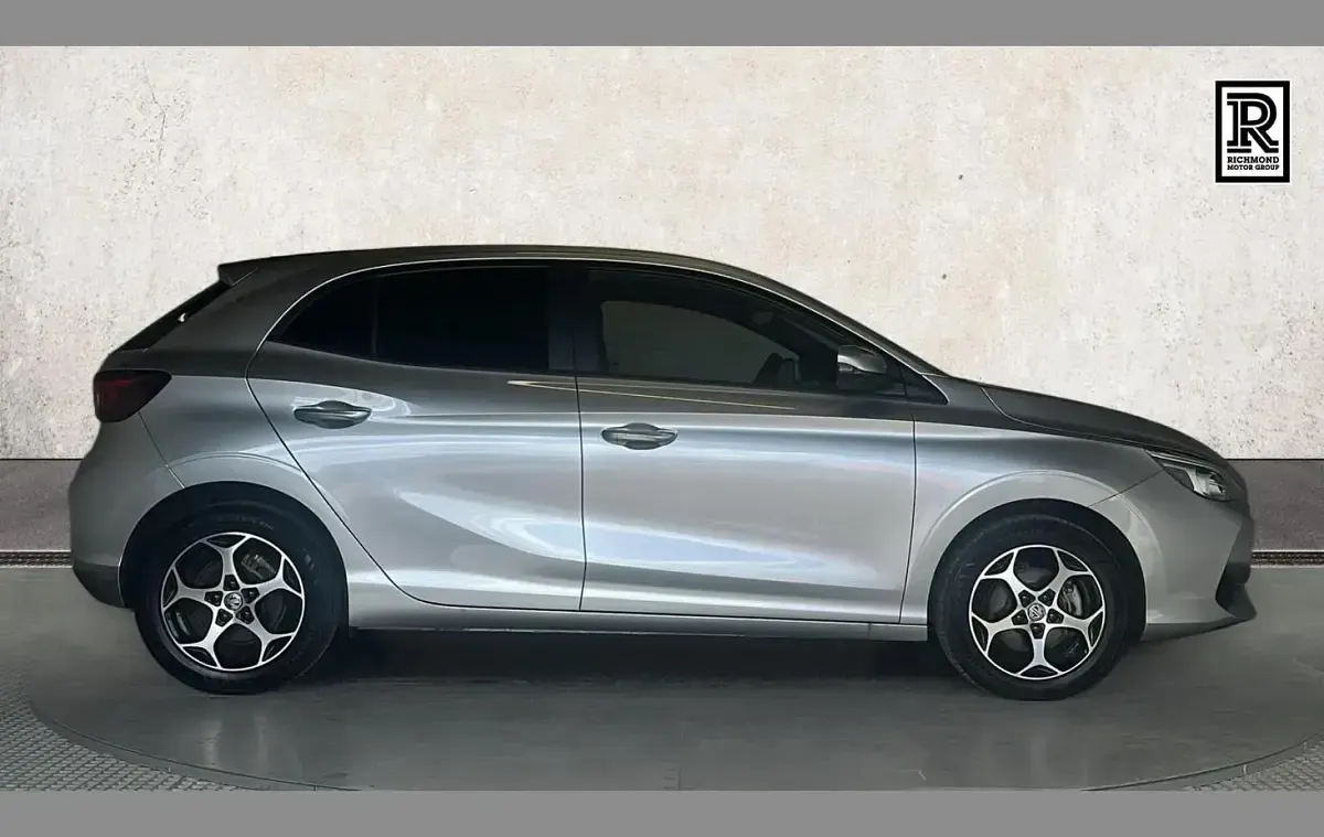 Used MG MG3 Trophy 194 HP (142 kW) 2025 Silver Hatchback