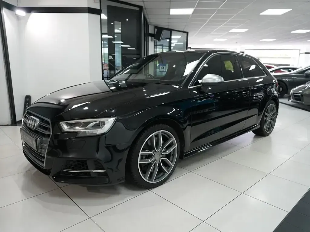 Usado Audi S3 Sportback Premium 310 HP (228 kW) 2016 Preto Citadino