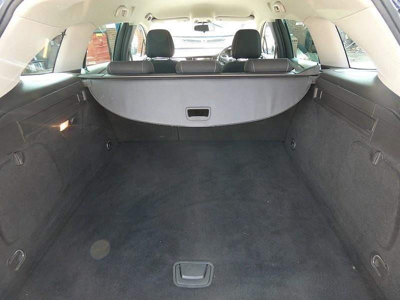 Used Vauxhall Astra 110 HP (80 kW) 2017 Blue Estate