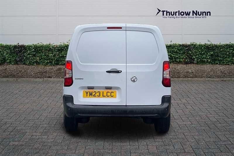 Used Vauxhall Combo S 100 HP (73 kW) 2023 White MPV