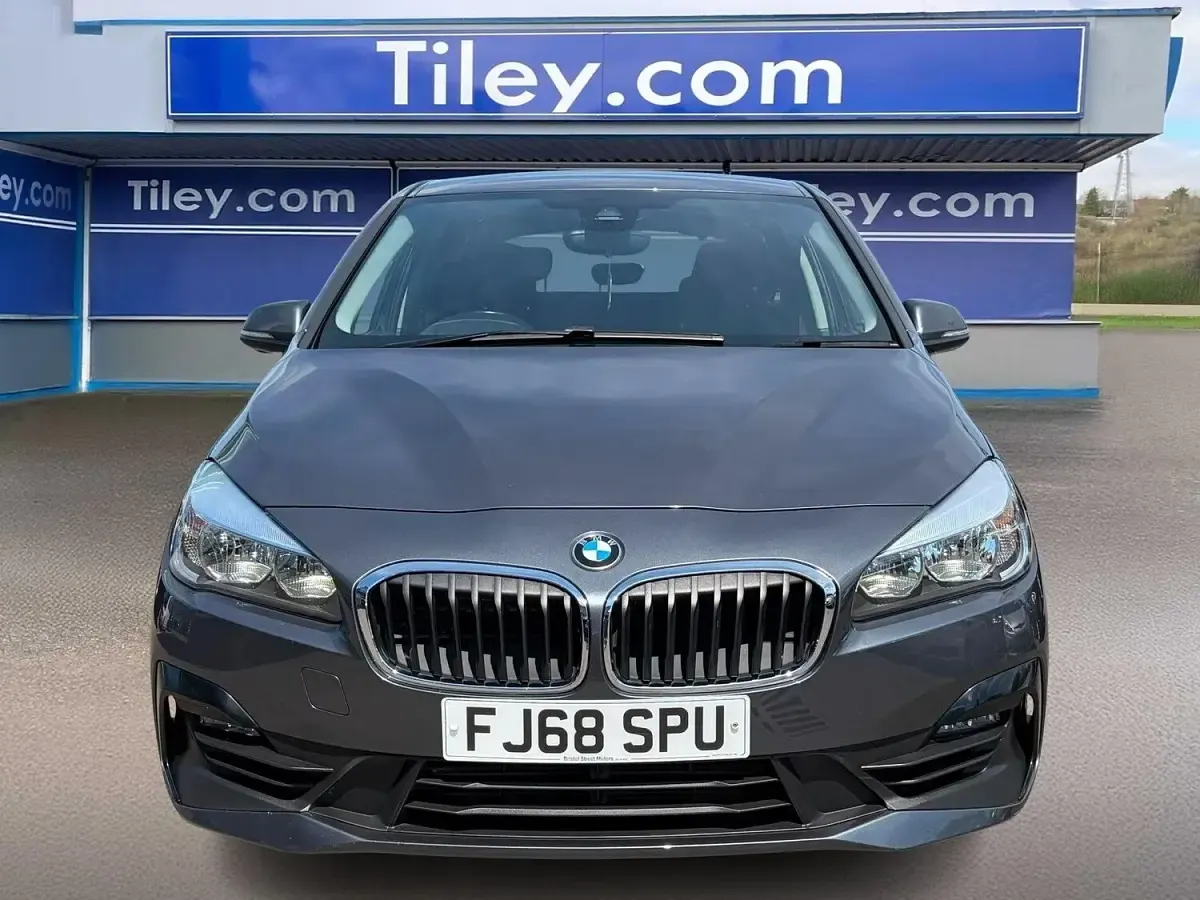 Used BMW 218 Comfort Edition 138 HP (101 kW) 2018 Grey Estate