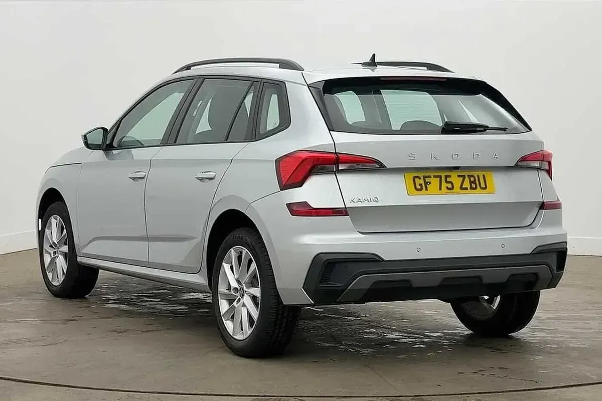 Used Skoda Kamiq SE 85 HP (62 kW) 2025 Brilliant silver metallic SUV