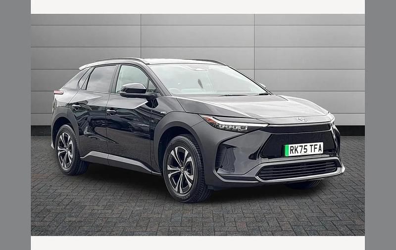 Black New 2025 Toyota bZ4X SUV | £30,426 (Fair price) - Image 1/3