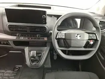 New Vauxhall Vivaro 2025 White MPV