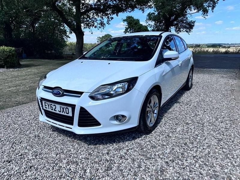 White Used 2012 Ford Focus Zetec Hatchback | £3,999 (Super price) - Image 1/4
