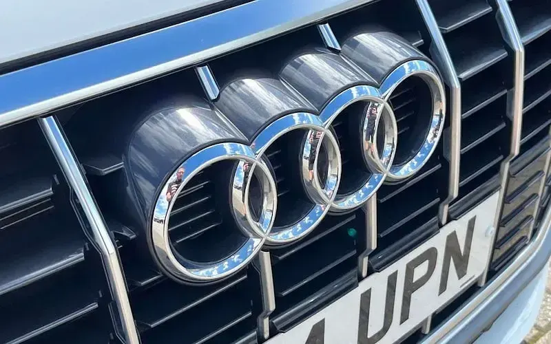 Used Audi Q3 S-Line 150 HP (110 kW) 2024 White SUV