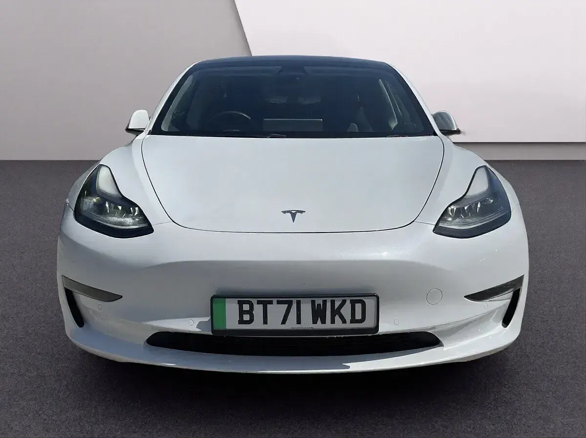 Used Tesla Model 3 Long Range AWD 254 kW (346 HP) 2021 White Sedan