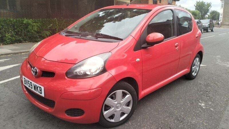 Red Used 2009 Toyota Aygo Hatchback | £3,275 (Good price) - Image 1/4