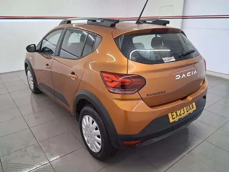 Used Dacia Sandero Expression 2023 Orange Hatchback