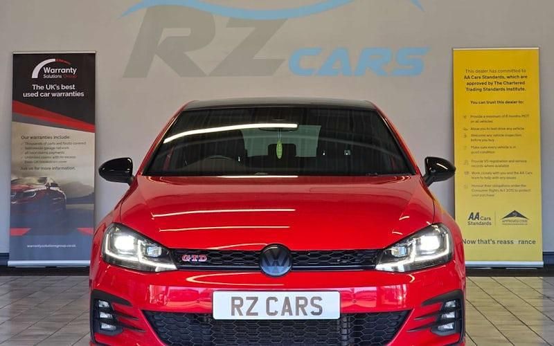 Used VW Golf VII GTD 184 HP (135 kW) 2017 Red Hatchback