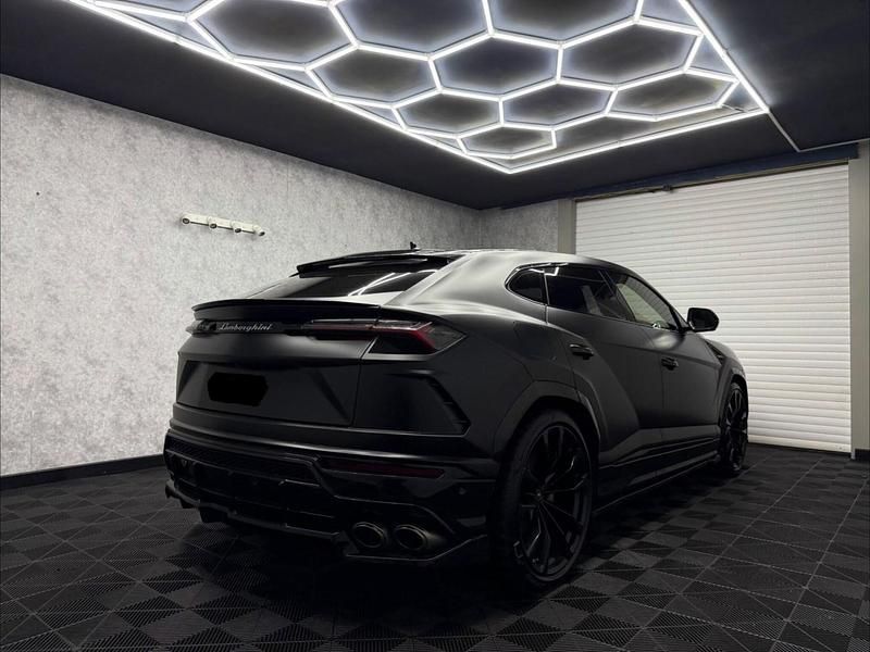 Used Lamborghini Urus 650 HP (478 kW) 2019 Black SUV