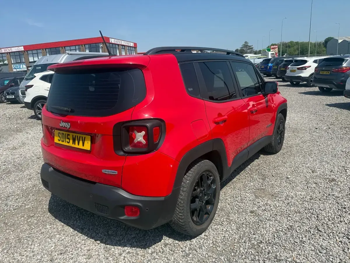 Begagnad Jeep Renegade Longitude 140 HK (102 kW) 2015 Röd SUV