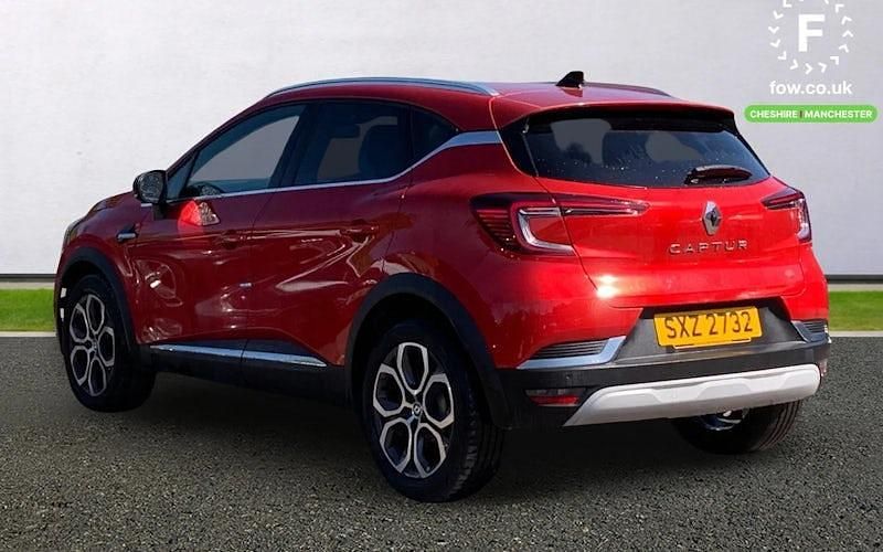 Używany Renault Captur Techno 91 KM (66 kW) 2023 Czerwony SUV