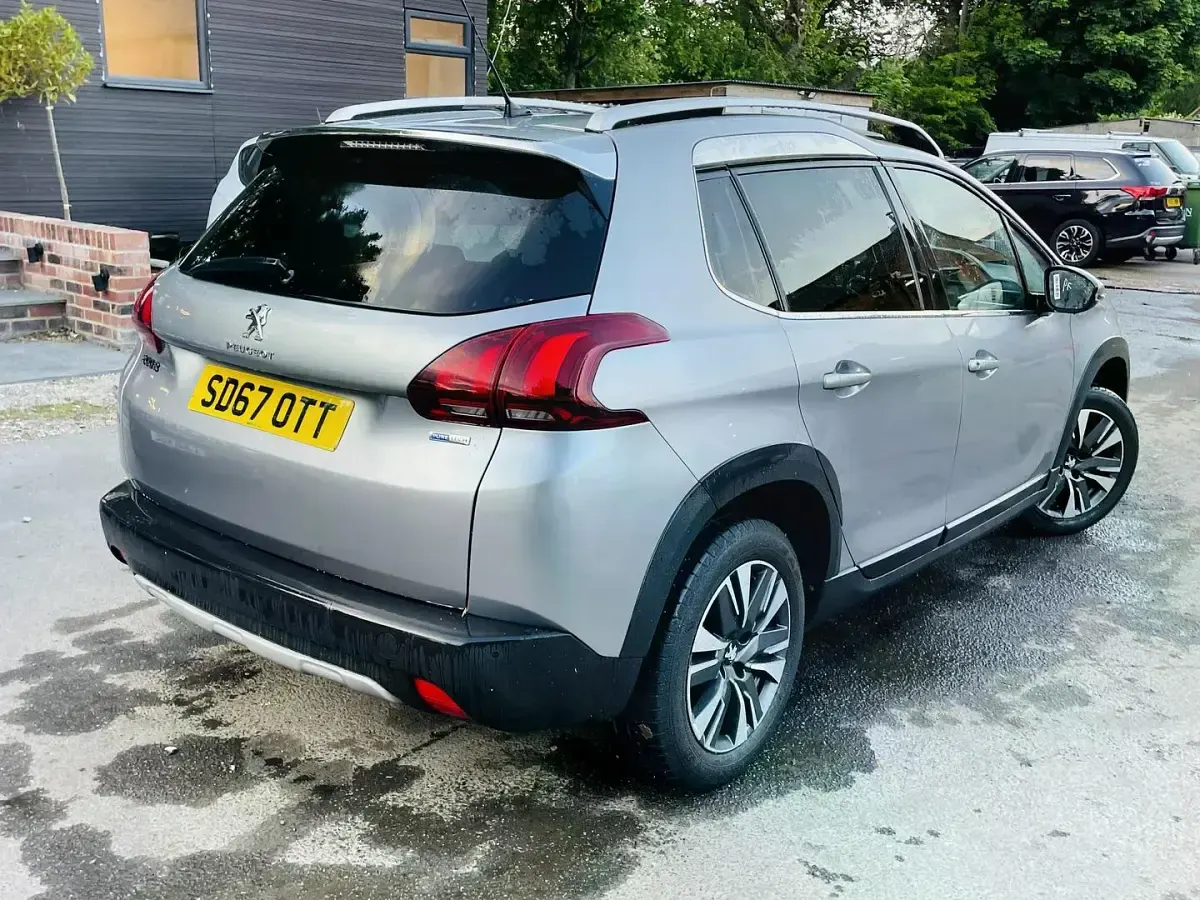 Usado Peugeot 2008 Allure 2017 Cinzento SUV