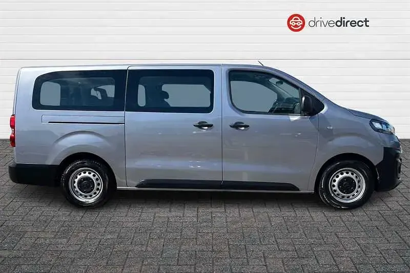 Used Vauxhall Vivaro 100 kW (136 HP) 2023 Grey MPV