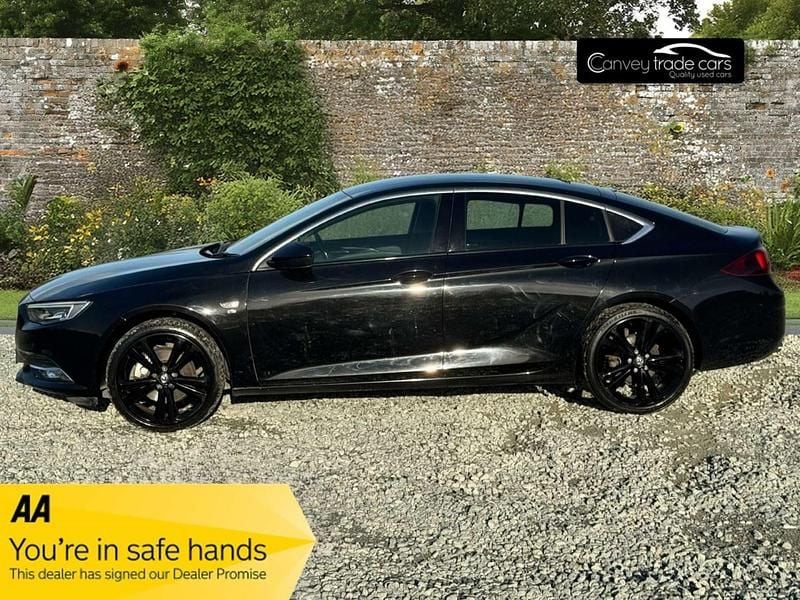 Used Vauxhall Insignia Elite 170 HP (125 kW) 2018 Black Hatchback