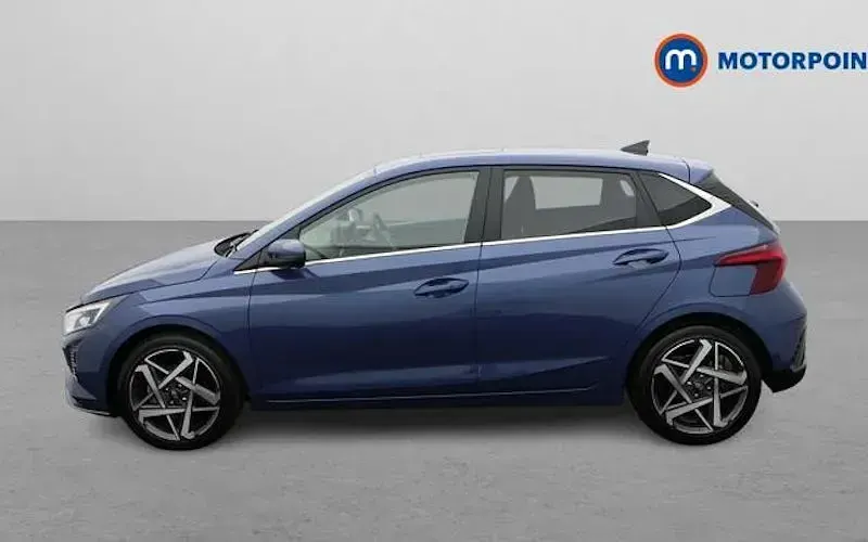 Used Hyundai i20 Ultimate 101 HP (74 kW) 2025 Blue Hatchback