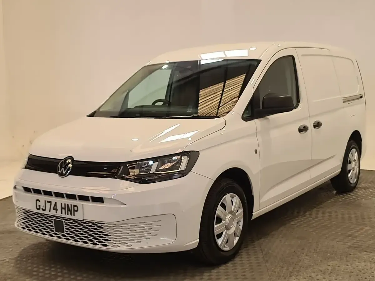 Used VW Caddy Maxi 102 HP (75 kW) 2024 White MPV