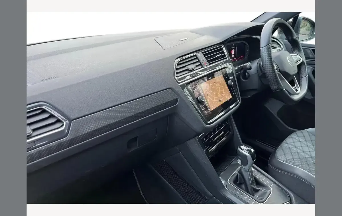 Used VW Tiguan R-line Edition 150 HP (110 kW) 2023 Deep black SUV