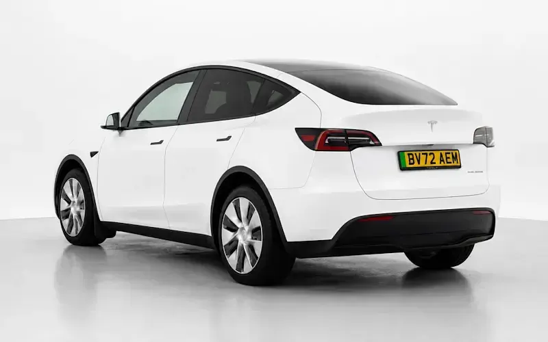 Used Tesla Model Y Long Range AWD 286 kW (389 HP) 2025 SUV