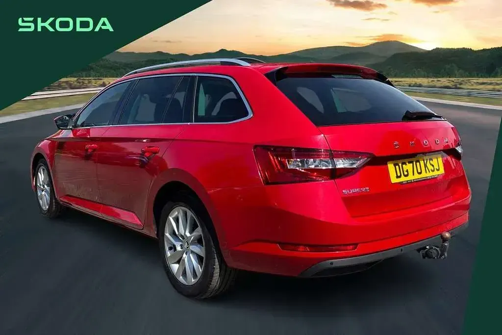Used Skoda Superb SE Technology 150 HP (110 kW) 2020 Red Estate