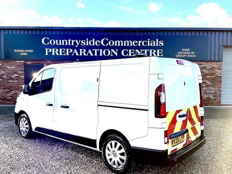 Used Renault Trafic Business 120 HP (88 kW) 2020 White MPV