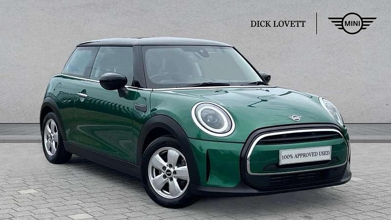 Green Used 2023 Mini Cooper Classic Hatchback | £17,995 (Good price) - Image 1/4