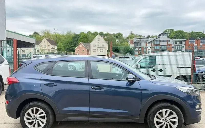 Used Hyundai Tucson SE 177 HP (130 kW) 2017 Blue SUV