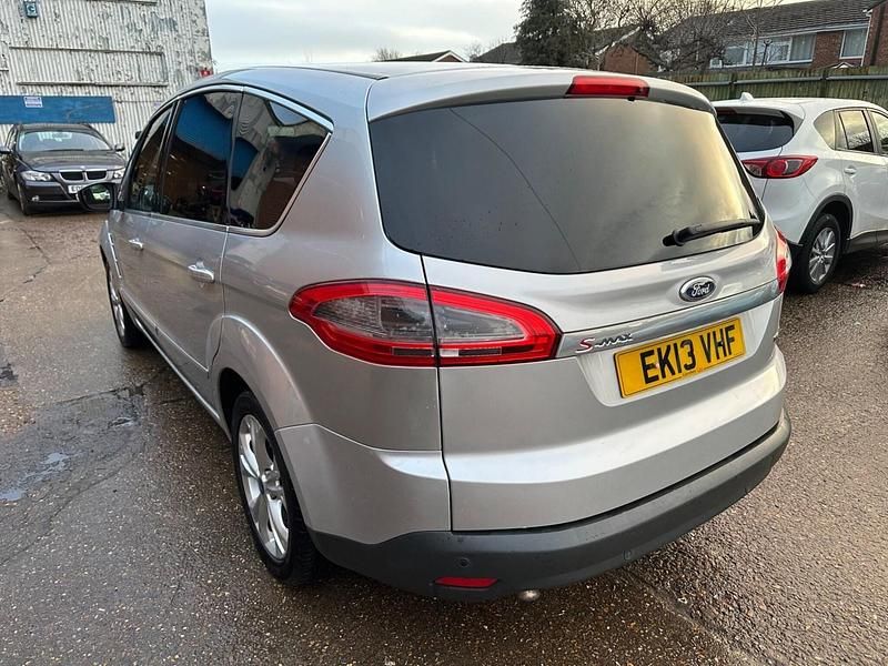 Used Ford S-MAX Titanium 163 HP (119 kW) 2013 Silver MPV