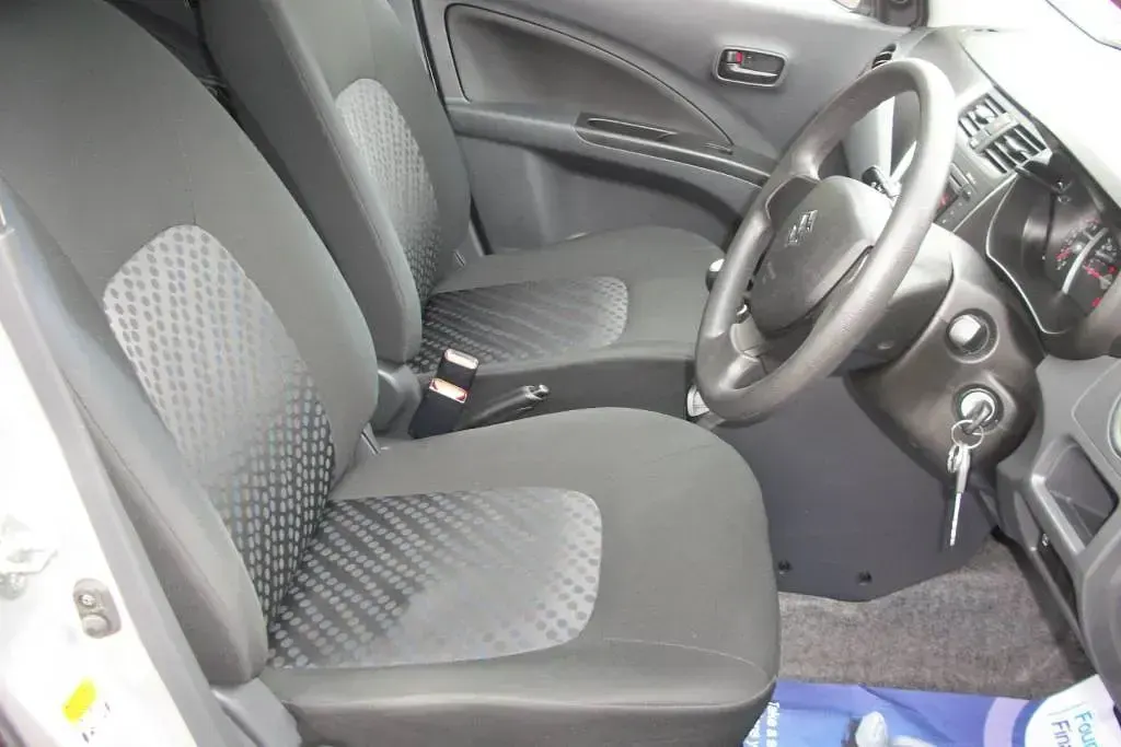 Used Suzuki Celerio SZ3 68 HP (50 kW) 2016 Silver Hatchback