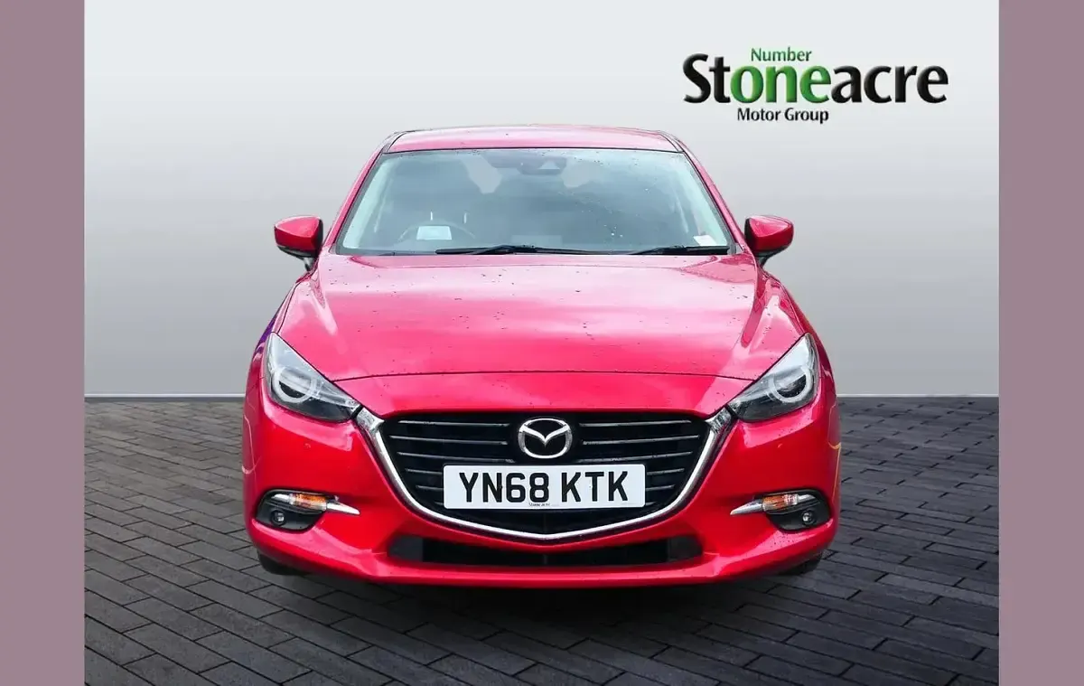 Used Mazda 3 Inclusive 117 HP (86 kW) 2018 Red Hatchback