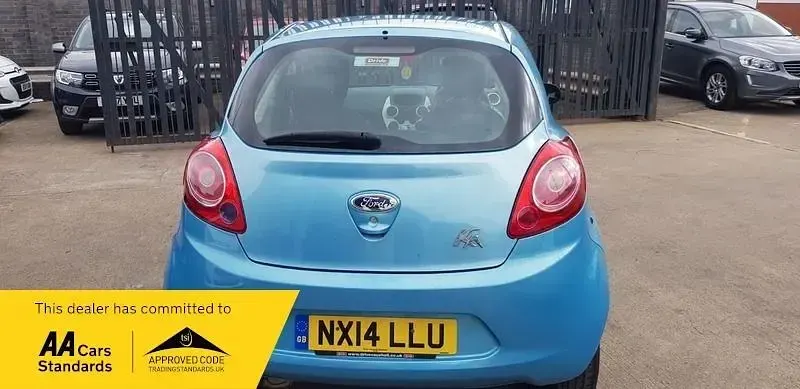Usado Ford Ka 69 HP (50 kW) 2014 Azul Citadino
