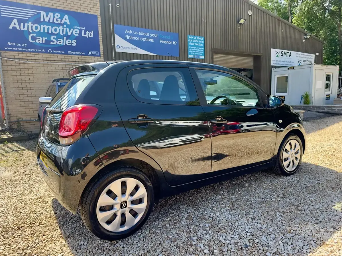 Used Citroën C1 Feel 68 HP (50 kW) 2016 Black Hatchback