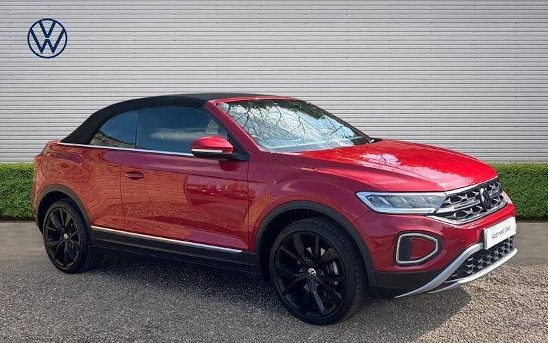 Usado VW T-Roc Cabriolet Style 150 HP (110 kW) 2025 Cabrios