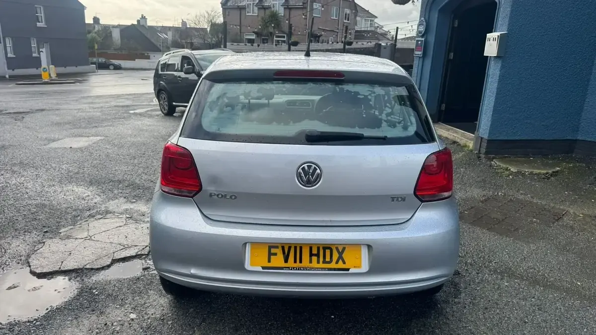 Used VW Polo SE 75 HP (55 kW) 2011 Silver Hatchback