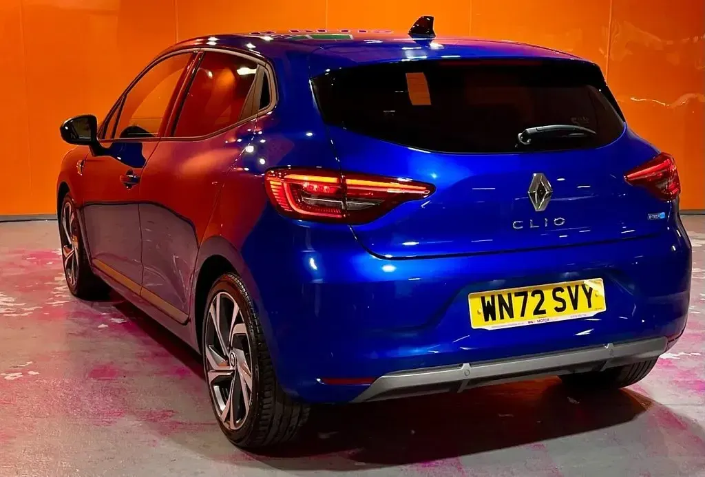 Used Renault Clio RS Line 145 HP (106 kW) 2022 Blue Hatchback