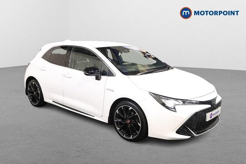 White Used 2020 Toyota Corolla Sport Hatchback | £15,099 (Fair price) - Image 1/4