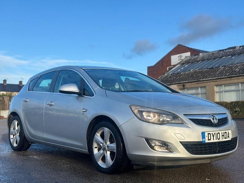Used Vauxhall Astra SRi 2010 Silver Hatchback